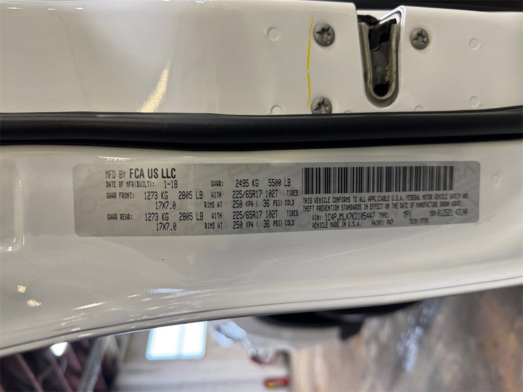 Used 2019 Jeep Cherokee Latitude Plus w/ Cold Weather Group image 31