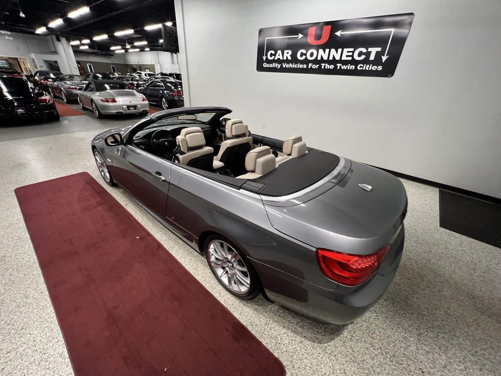 Used 2013 BMW 335i Convertible image 43