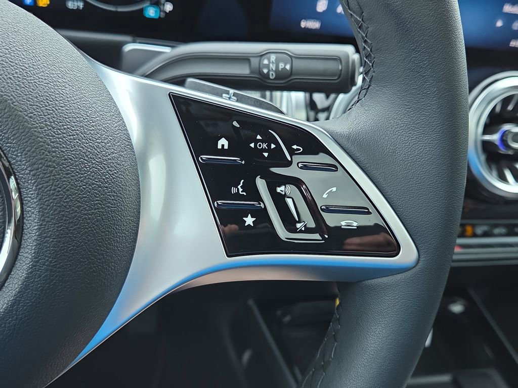 Certified 2026 Mercedes-Benz GLB 250 GLB 250 image 24