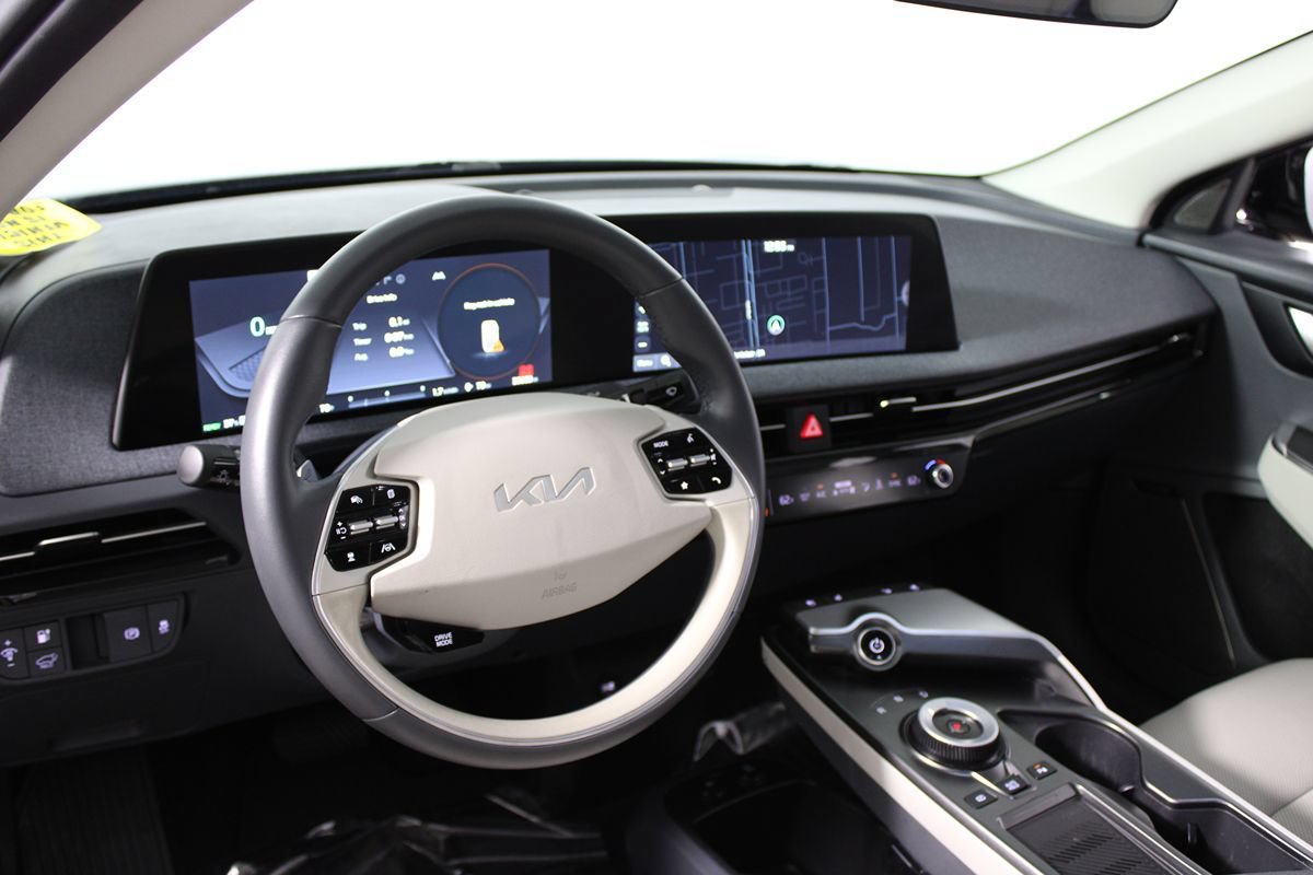 Used 2024 Kia EV6 Wind RWD image 7