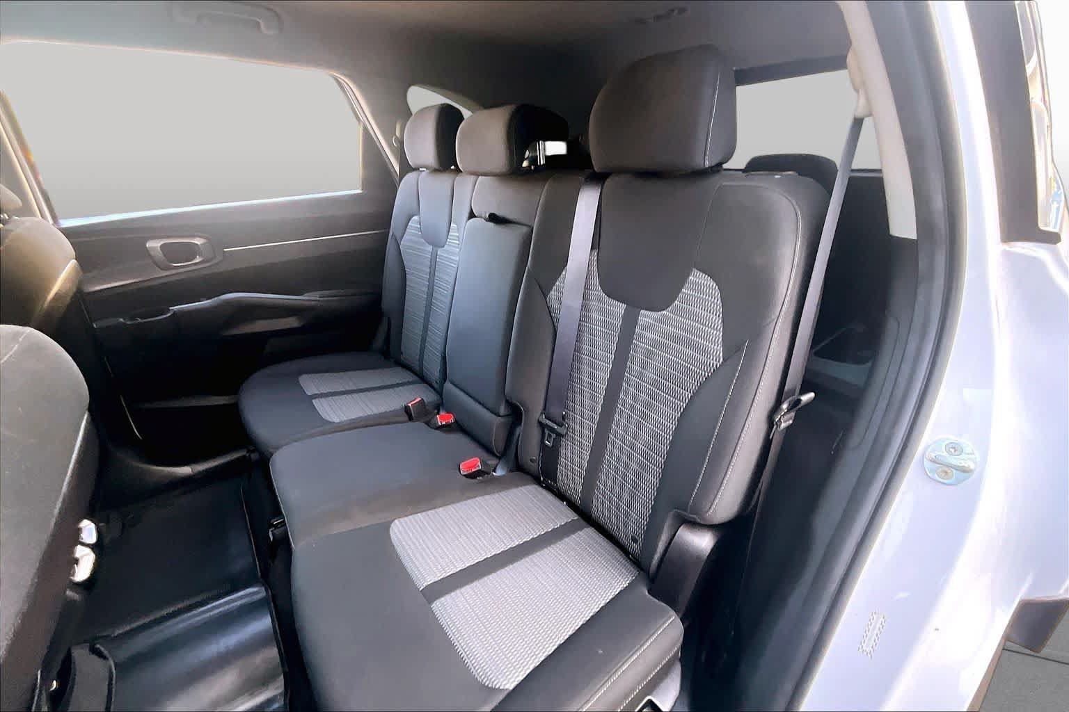 Used 2022 Kia Sorento LX FWD image 20