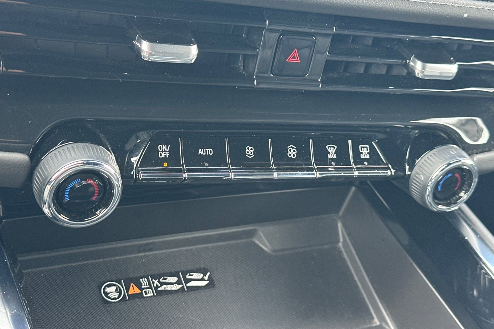 Used 2025 Chevrolet Suburban LT AWD/4WD image 22