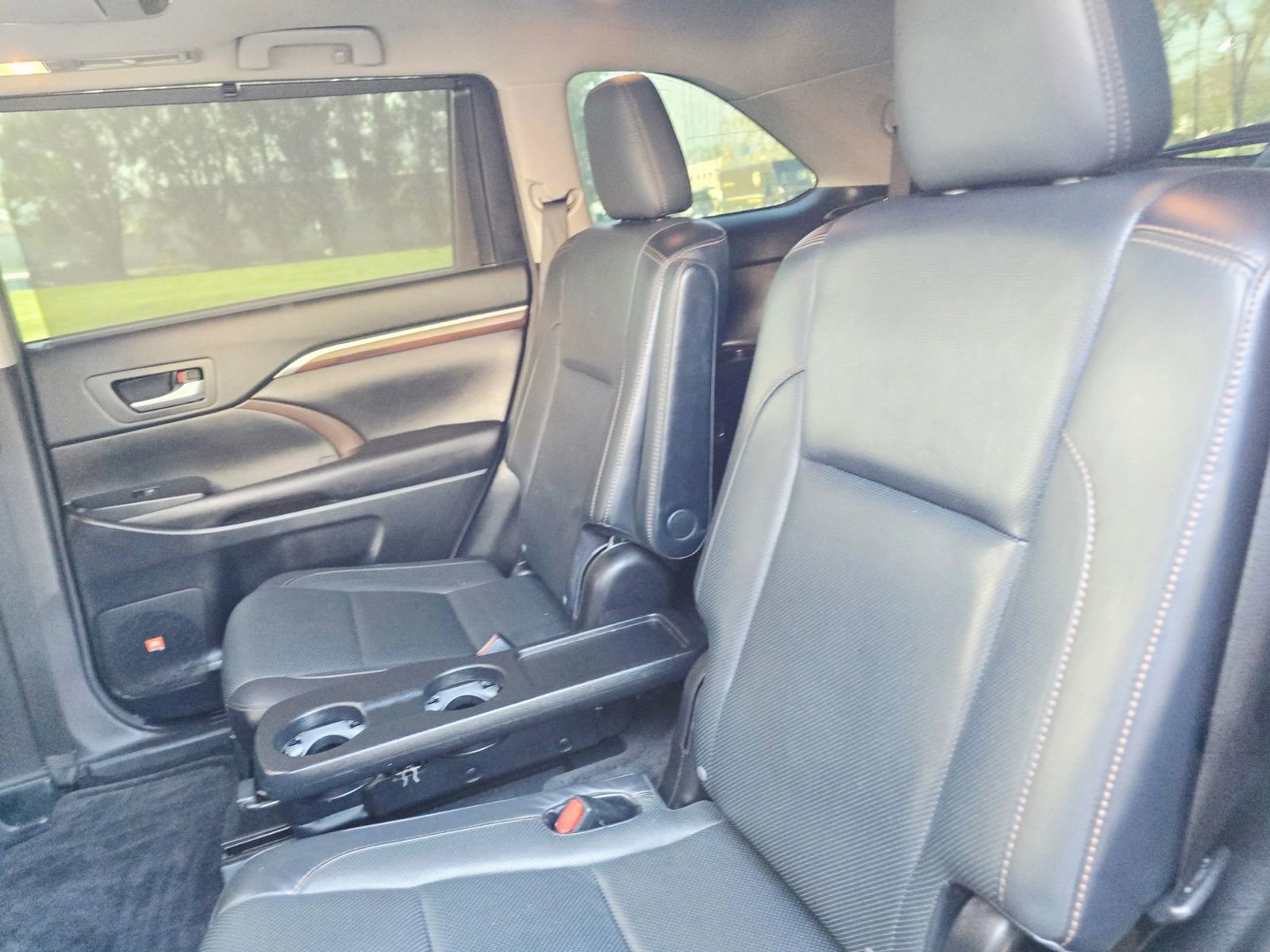 Used 2016 Toyota Highlander Limited image 44