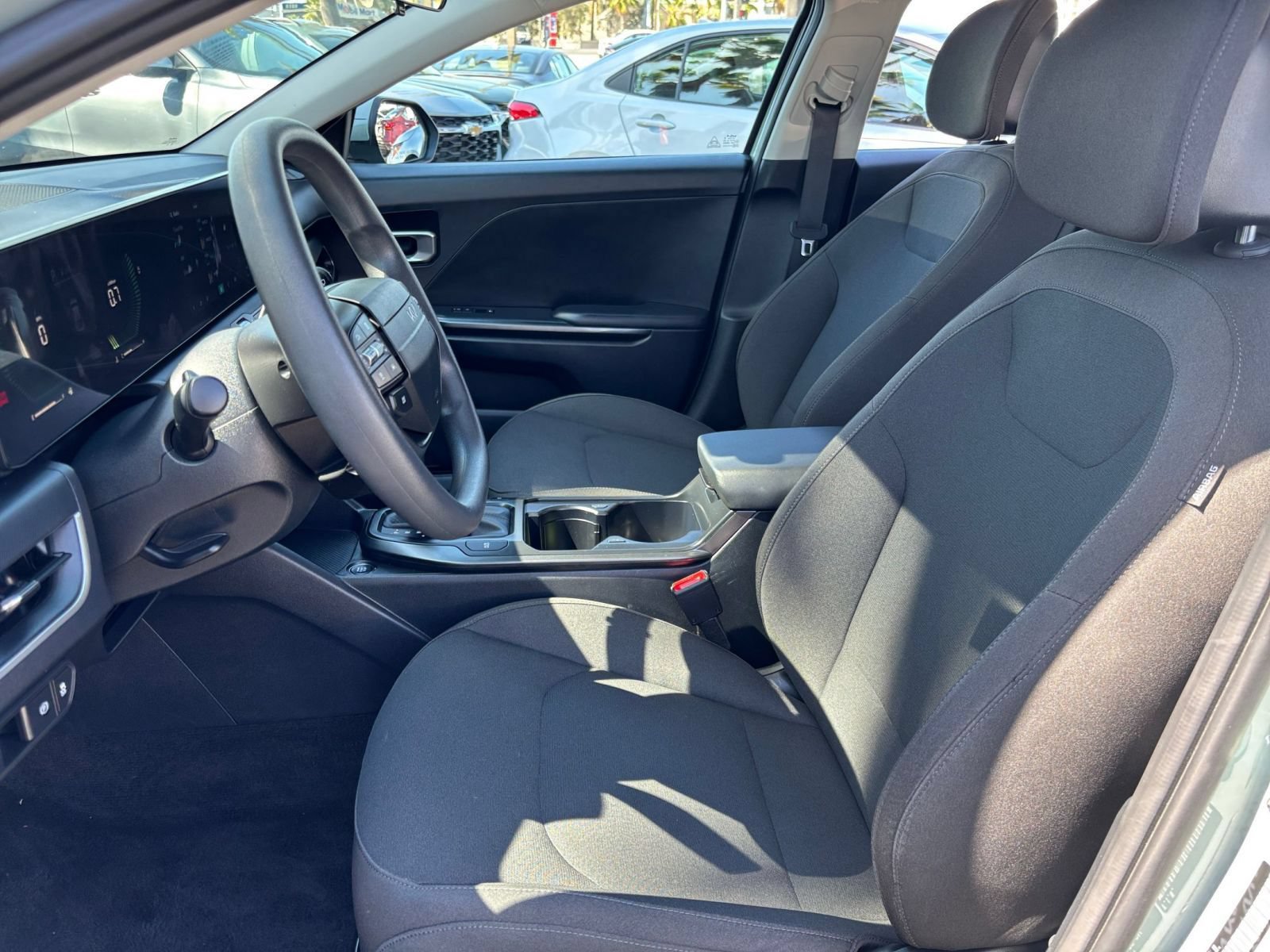 Used 2026 Kia K4 FWD image 25