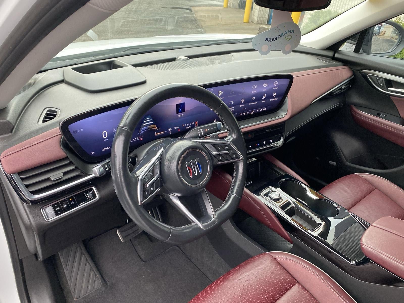 Certified 2025 Buick Envision Sport Touring image 21
