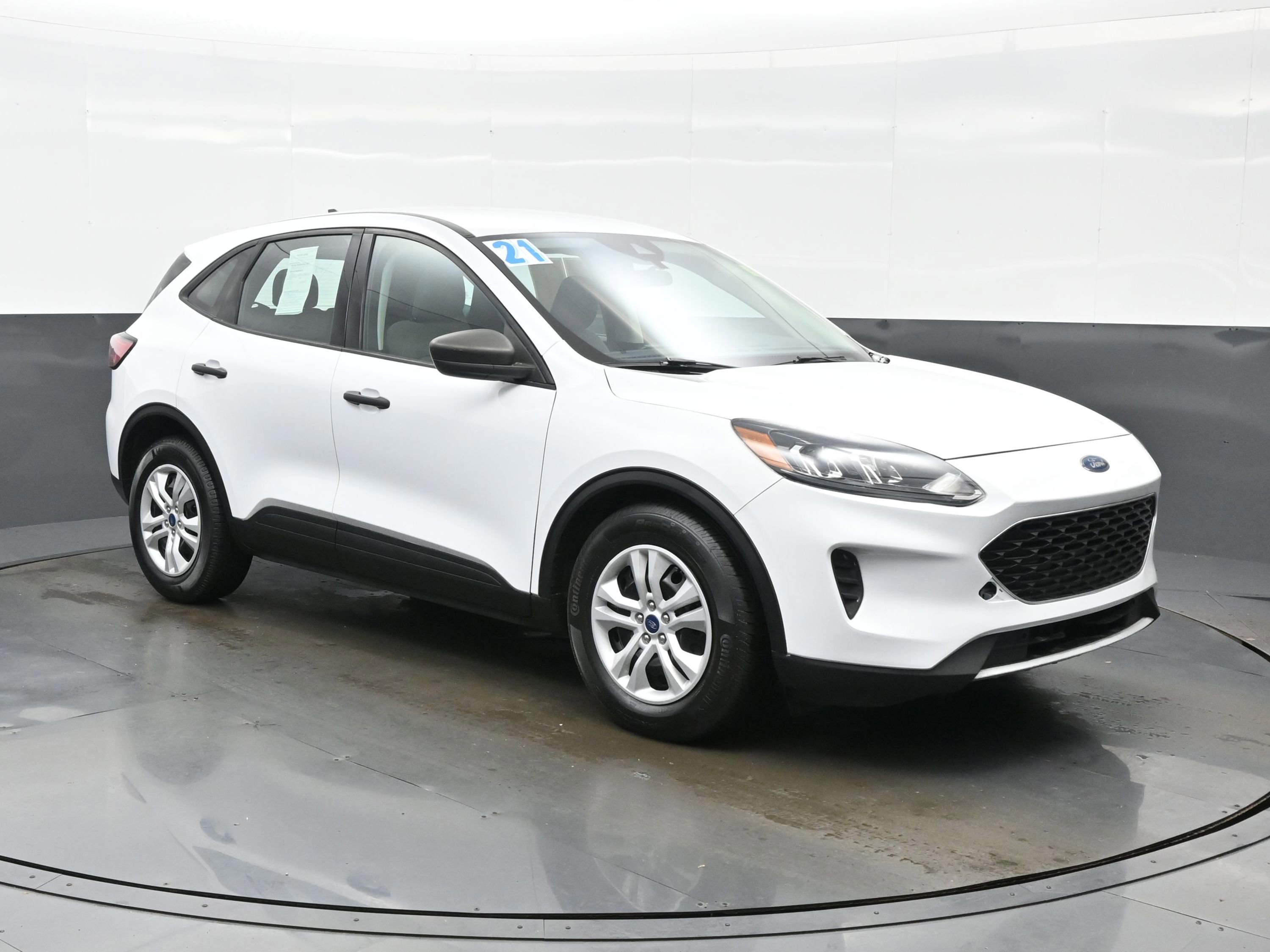 Used 2021 Ford Escape S image 8