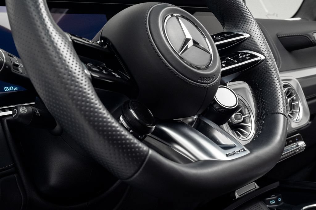 Used 2025 Mercedes-Benz G 63 AMG 4MATIC image 16