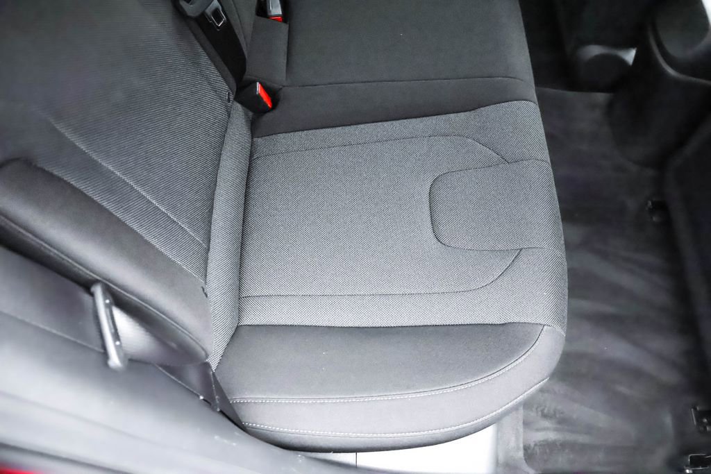 Certified 2023 Hyundai Elantra SE w/ Cargo Package image 30