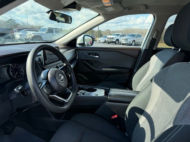 Used 2023 Nissan Rogue SV image 9