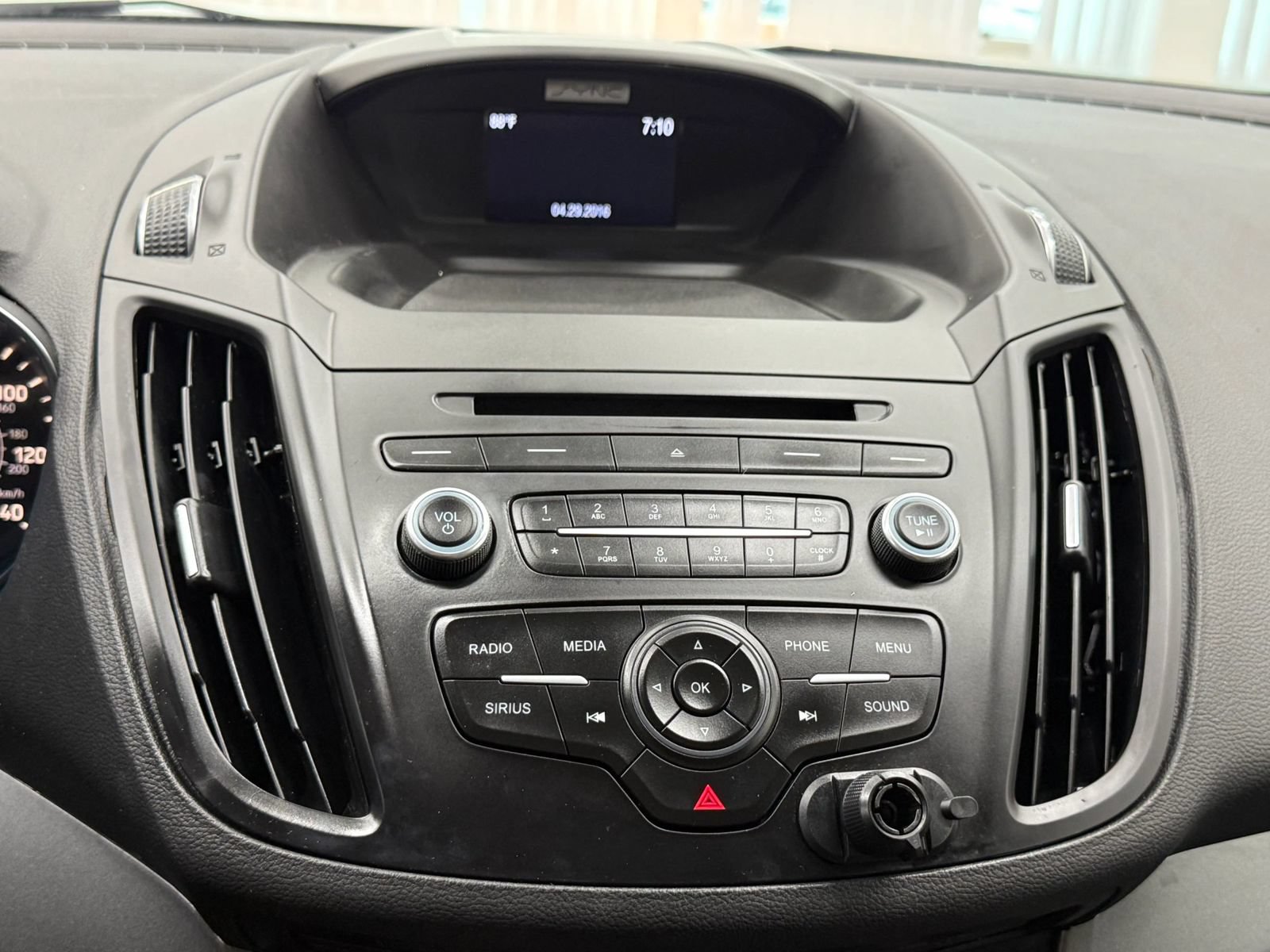 Used 2017 Ford Escape SE FWD image 32