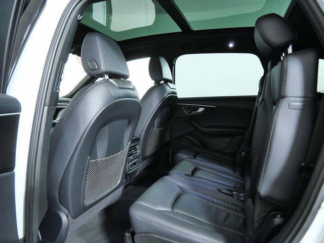 Used 2023 Audi Q7 2.0T Premium w/ Convenience Package AWD/4WD image 11