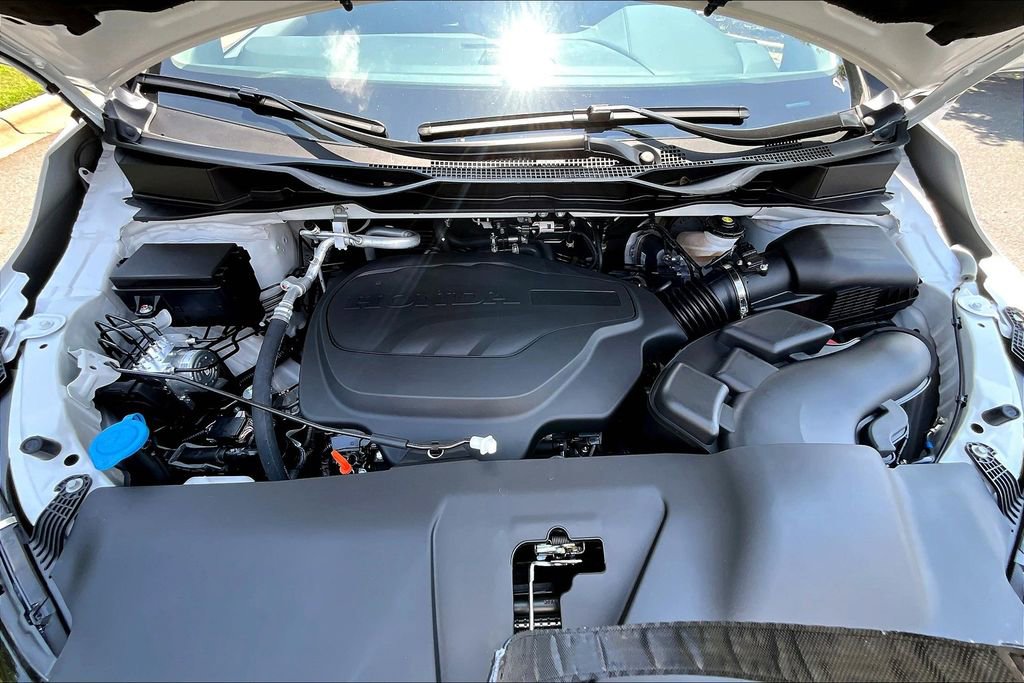 New 2026 Honda Odyssey Touring image 5