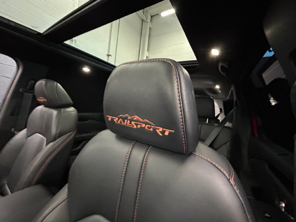 Used 2023 Honda Pilot TrailSport image 18