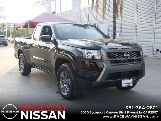 New 2025 Nissan Frontier SV