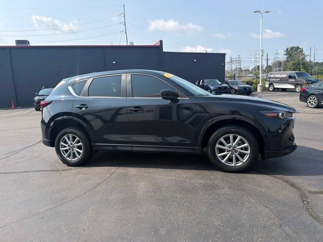 Used 2024 MAZDA CX-5 AWD 2.5 S w/ Preferred Package image 3