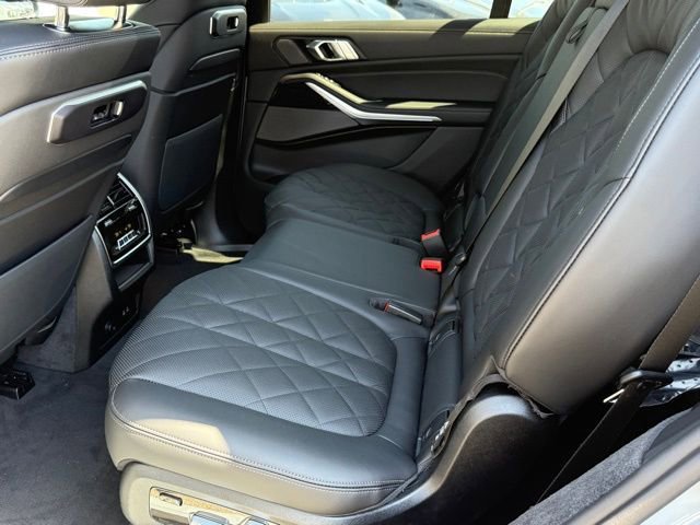 New 2026 BMW X7 xDrive40i w/ M Sport Package image 27