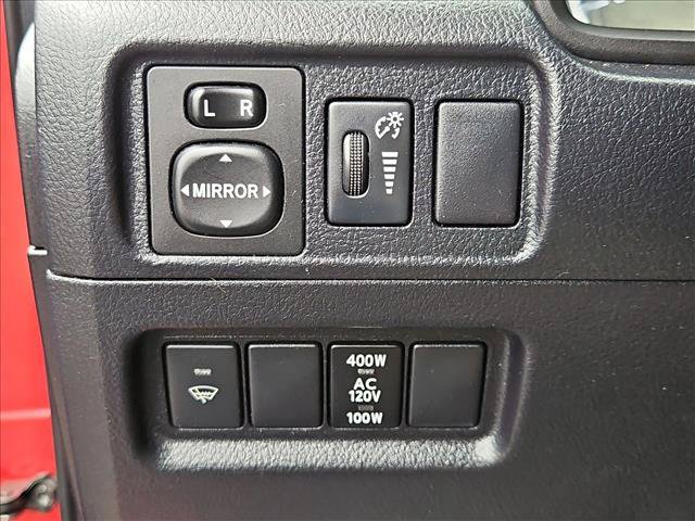 Used 2019 Toyota 4Runner SR5 AWD/4WD image 16