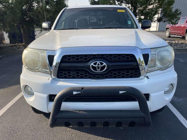 Used 2011 Toyota Tacoma PreRunner w/ SR5 Pkg #2 RWD image 2