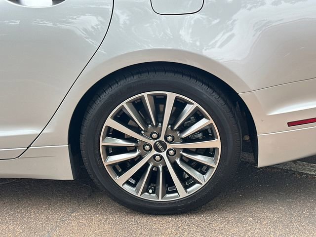 Used 2019 Lincoln MKZ Reserve FWD image 22