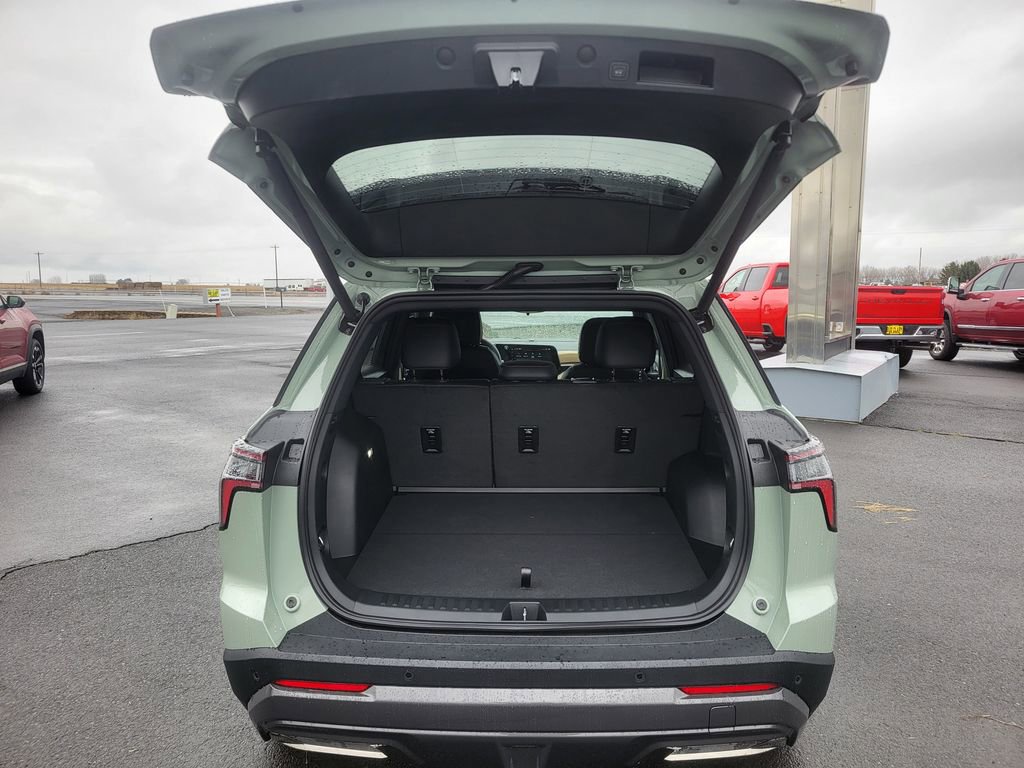 New 2026 Chevrolet Equinox ACTIV w/ Convenience Package III image 17