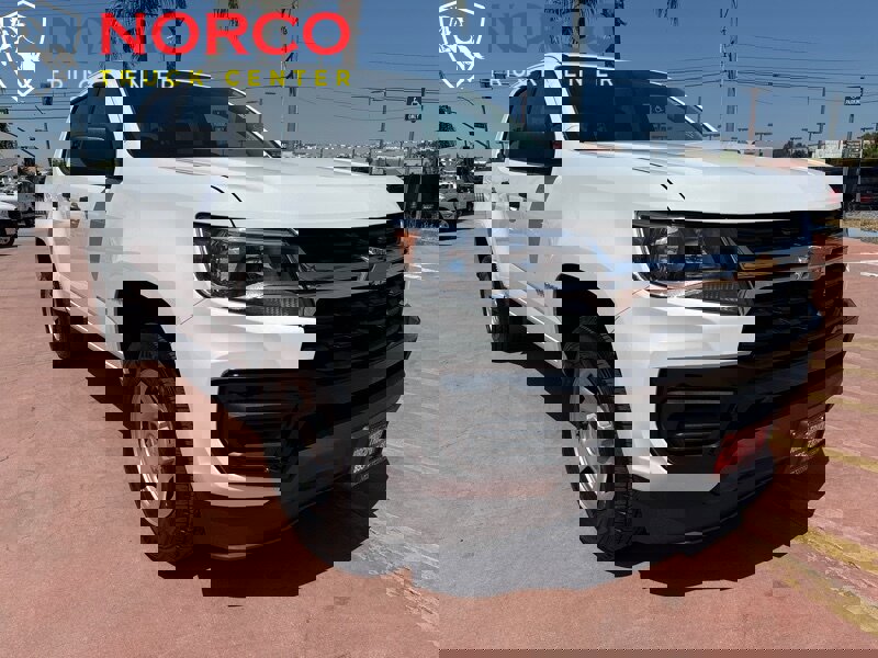 Used 2021 Chevrolet Colorado W/T w/ WT Convenience Package image 2