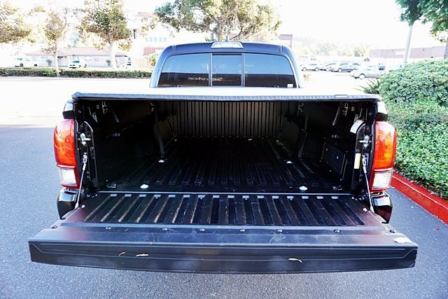 Used 2021 Toyota Tacoma SR w/ SR Convenience Package RWD image 20