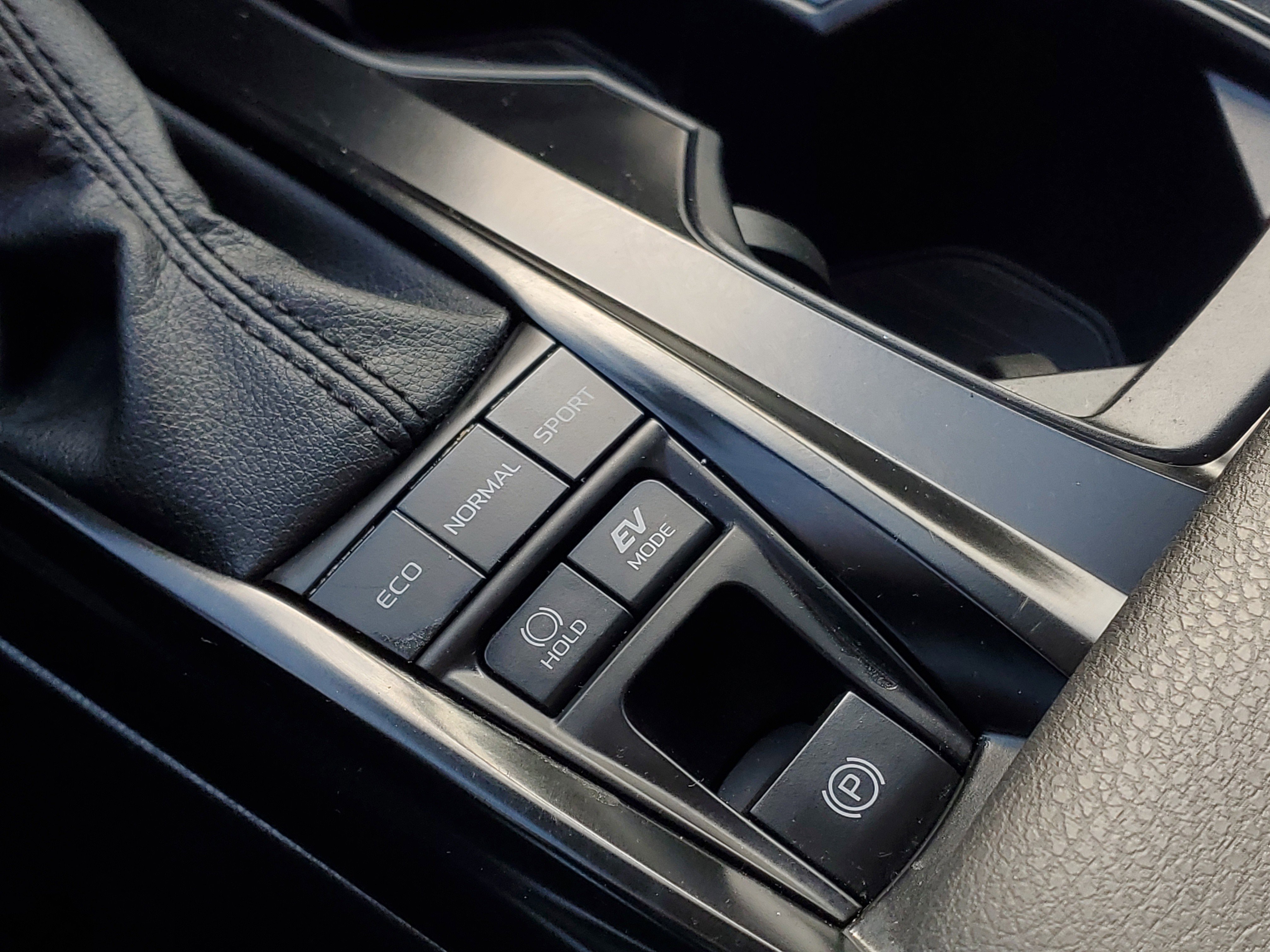 Used 2026 Toyota Camry LE image 32