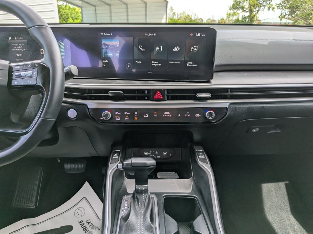 Certified 2026 Kia Sorento S w/ S Panoramic Sunroof Package FWD image 15