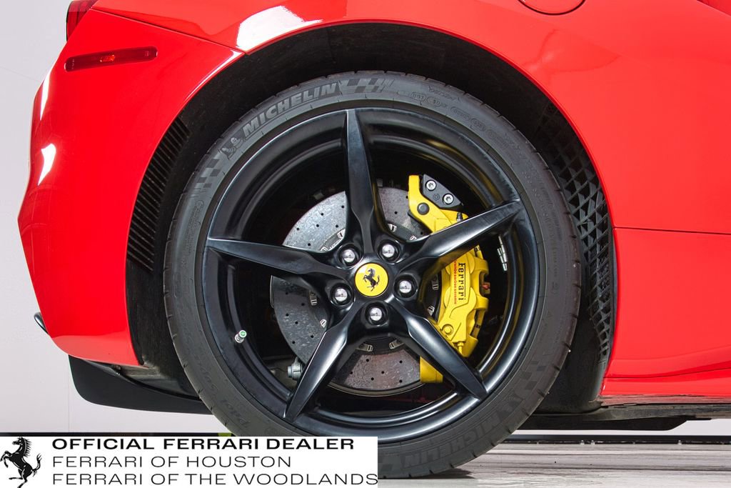 Used 2019 Ferrari 488 Spider image 19