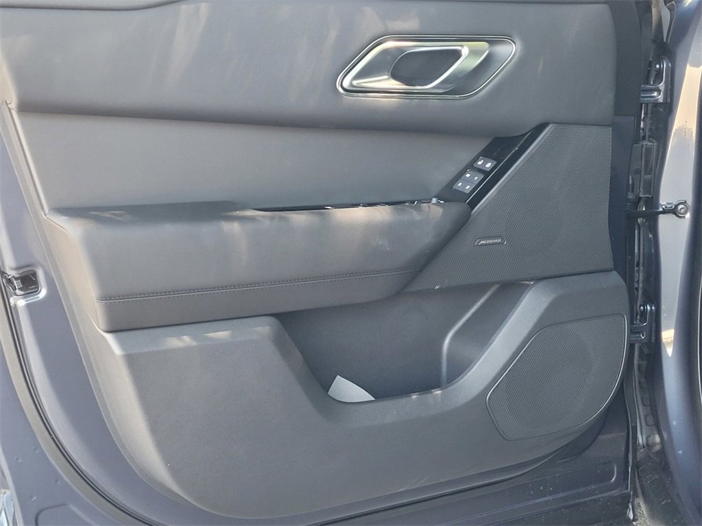 New 2026 Land Rover Range Rover Velar S image 10