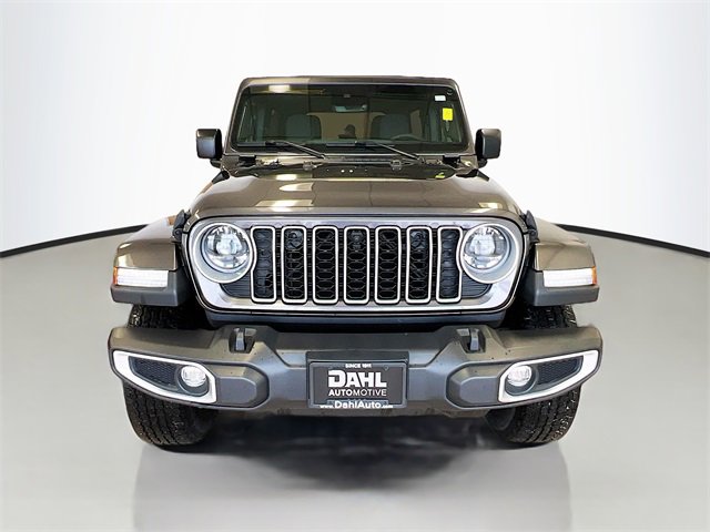 Used 2024 Jeep Wrangler Sahara w/ Technology Group image 2