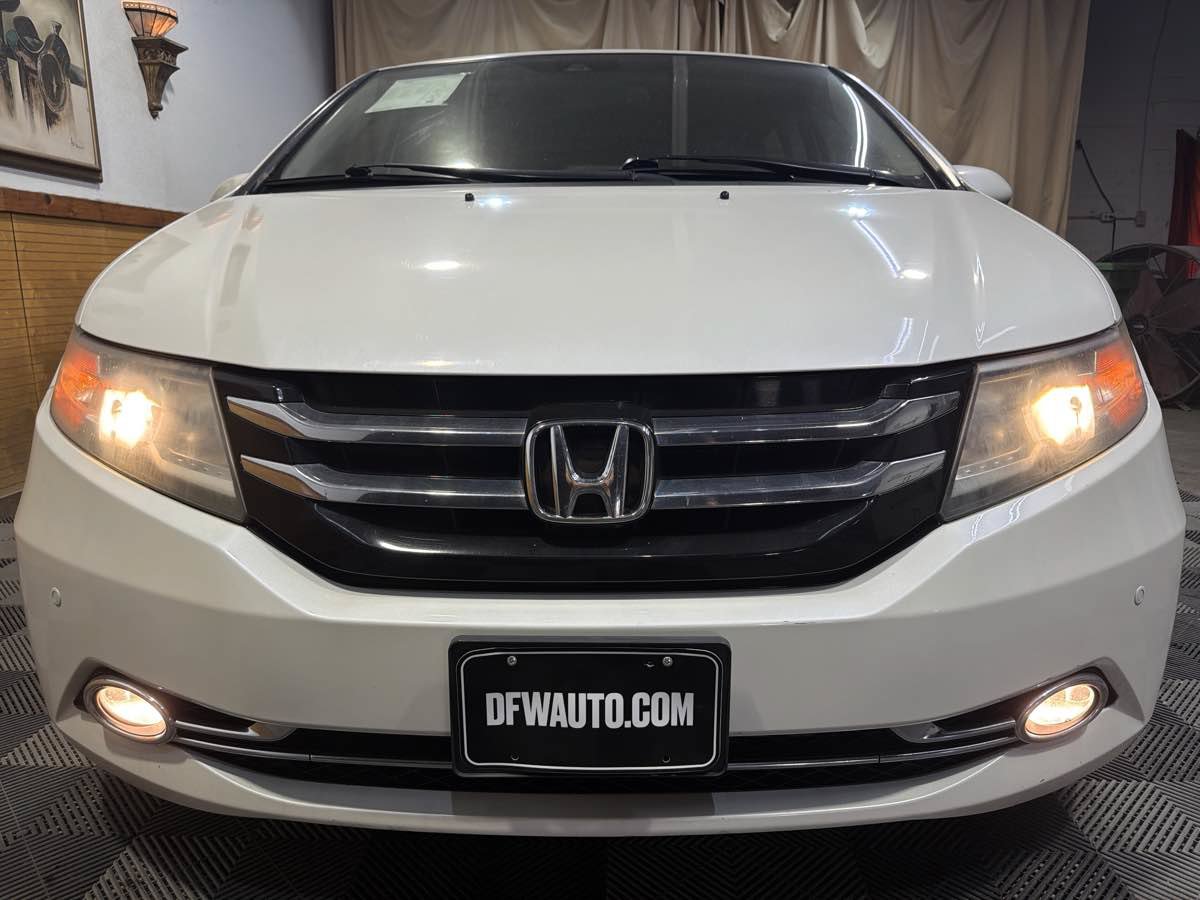 Used 2015 Honda Odyssey Touring Elite image 3