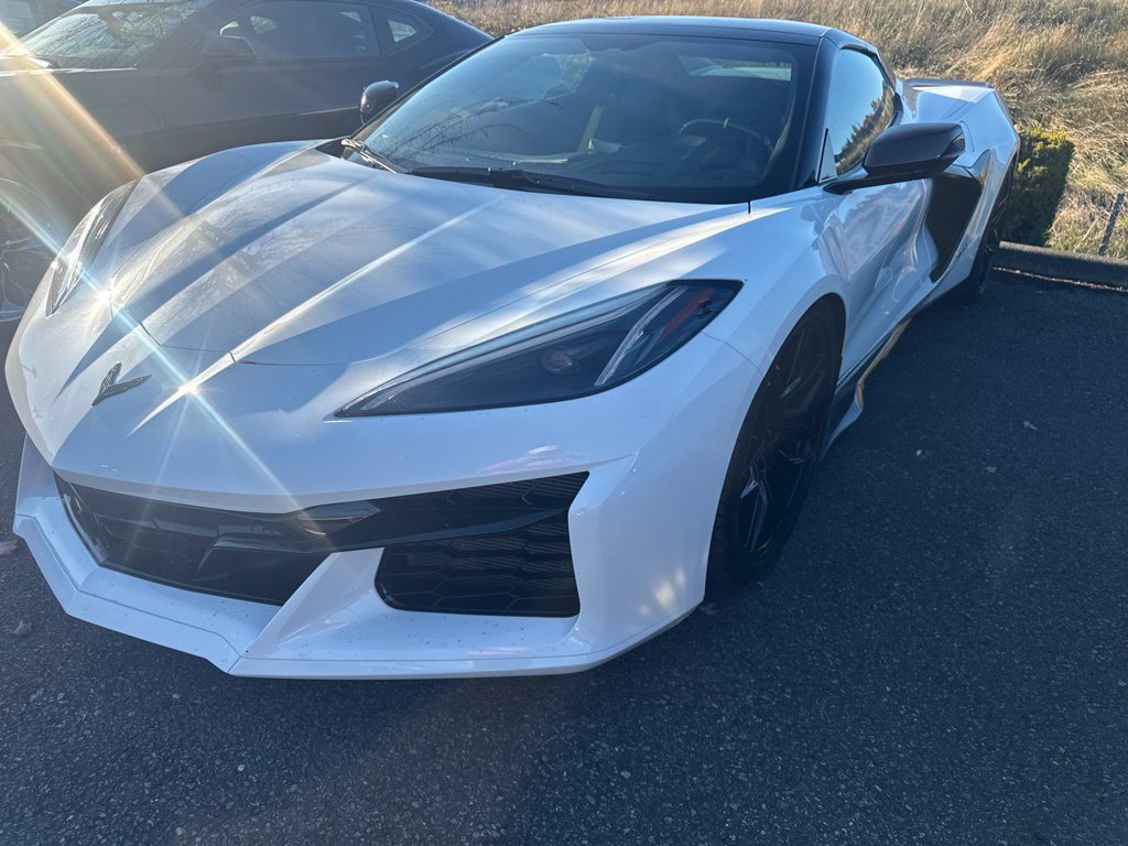 Used 2023 Chevrolet Corvette Z06 w/ Stealth Interior Trim Package RWD image 1