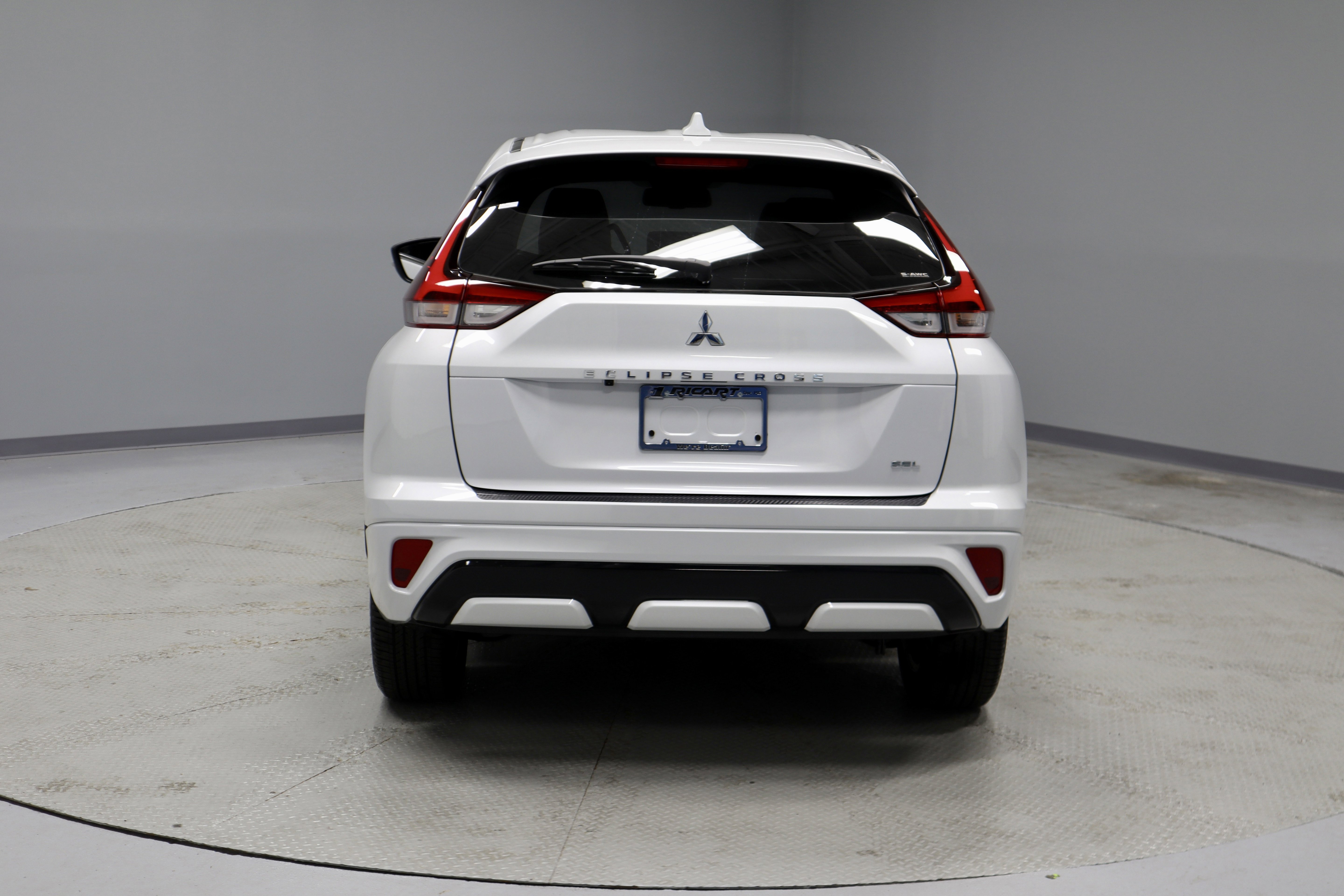 New 2026 Mitsubishi Eclipse Cross SEL image 7
