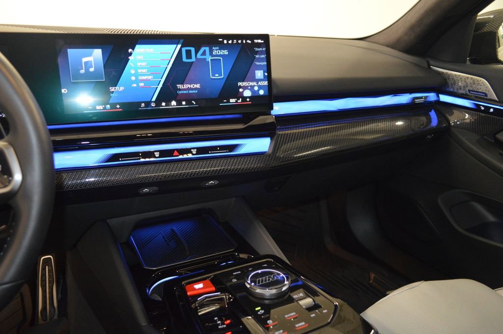 Used 2025 BMW M5 w/ Carbon Package image 24