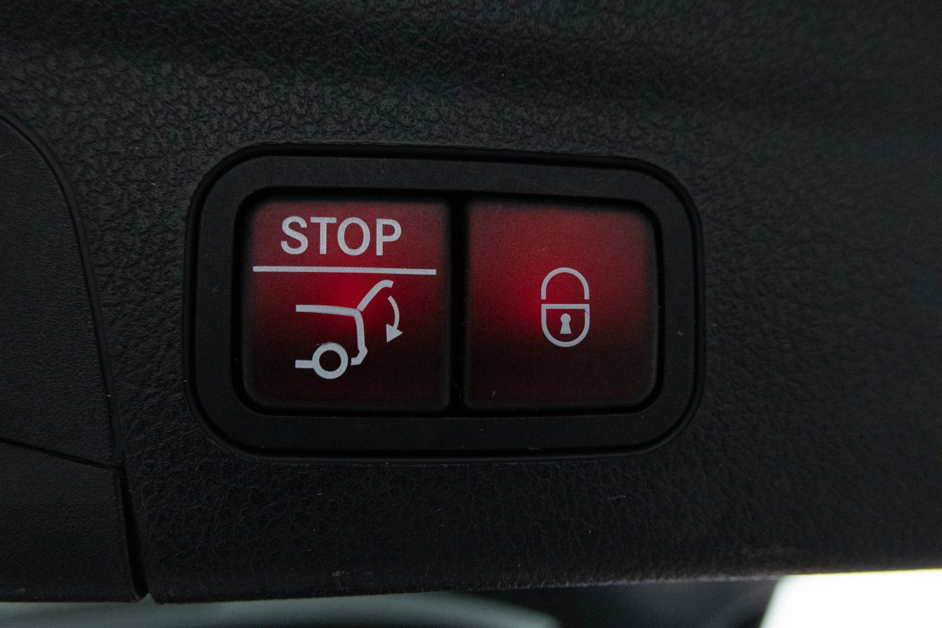Used 2024 Mercedes-Benz GLE 350 4MATIC image 37