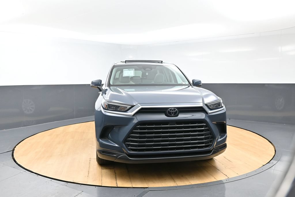 Used 2024 Toyota Grand Highlander AWD image 43