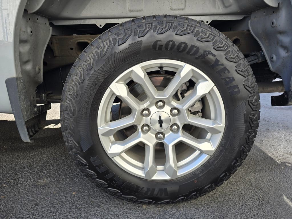 Used 2024 Chevrolet Silverado 1500 RST w/ Convenience Package II AWD/4WD image 6