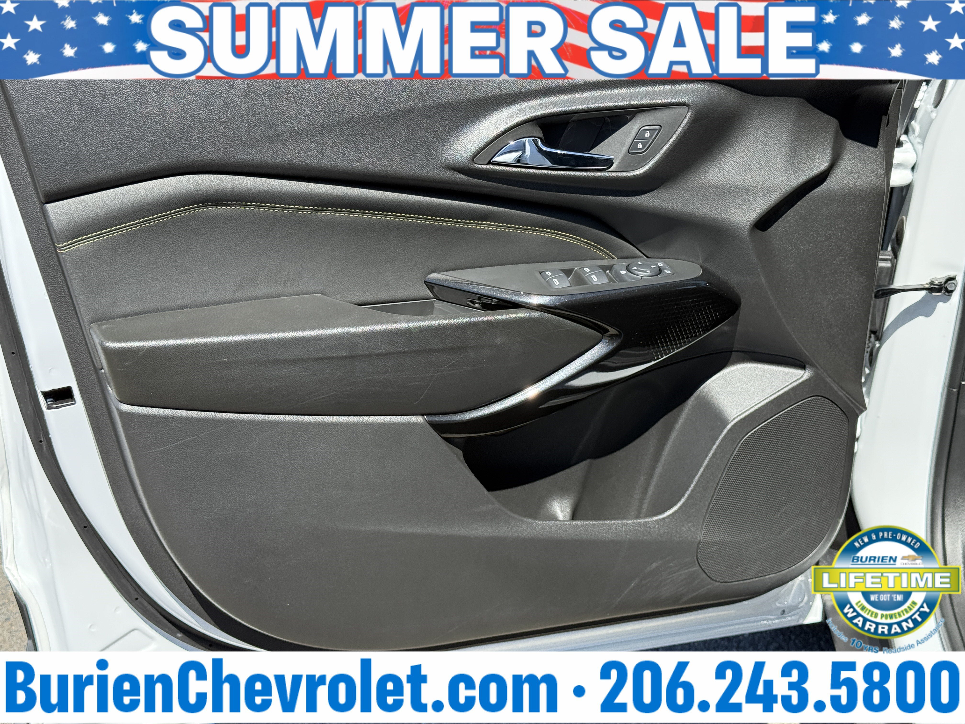 Used 2024 Chevrolet Trax ACTIV w/ Sunroof Package FWD image 9