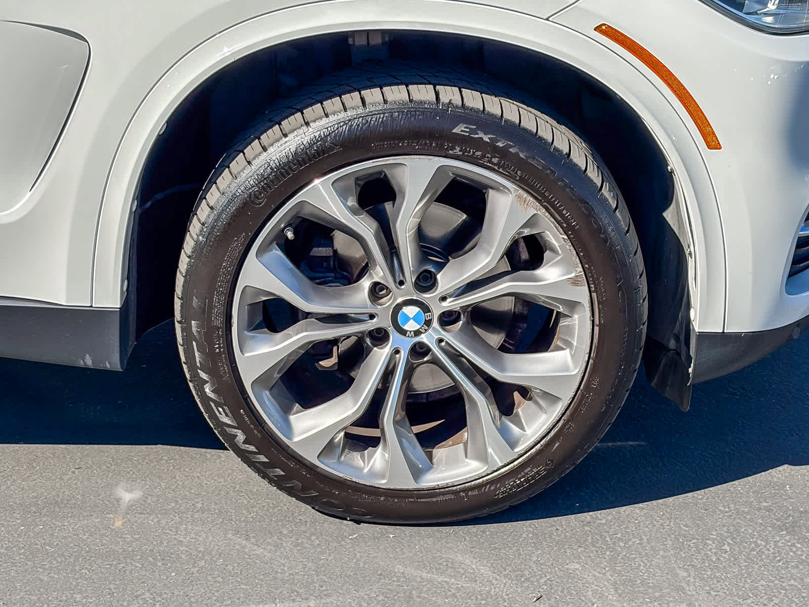 Used 2014 BMW X5 xDrive35d image 9