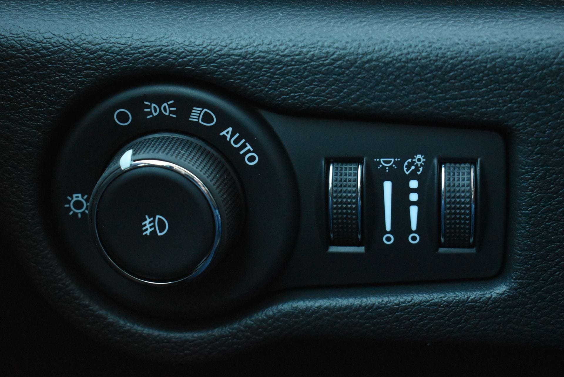 New 2026 Chrysler Pacifica Select FWD image 20