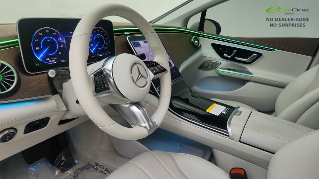 Used 2025 Mercedes-Benz EQE 350+ Sedan w/ Driver Assistance Package image 21