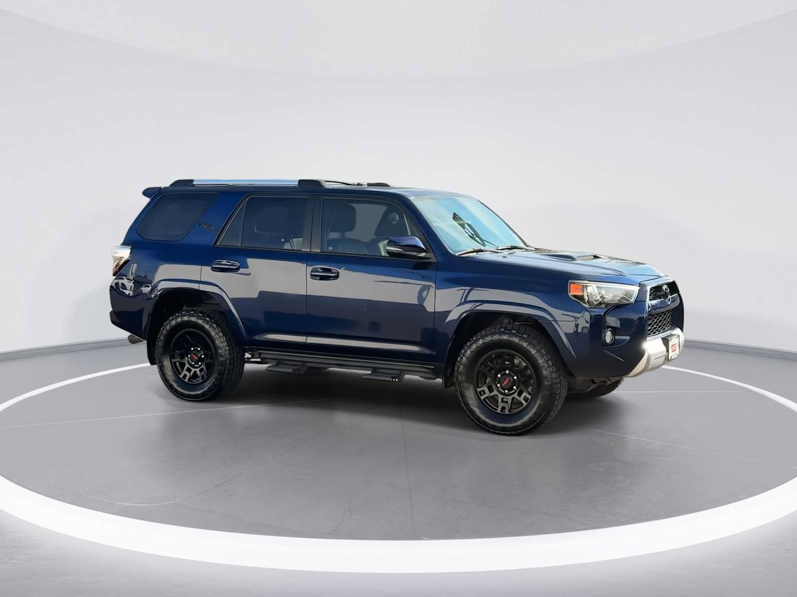 Certified 2018 Toyota 4Runner TRD Off-Road Premium AWD/4WD image 9