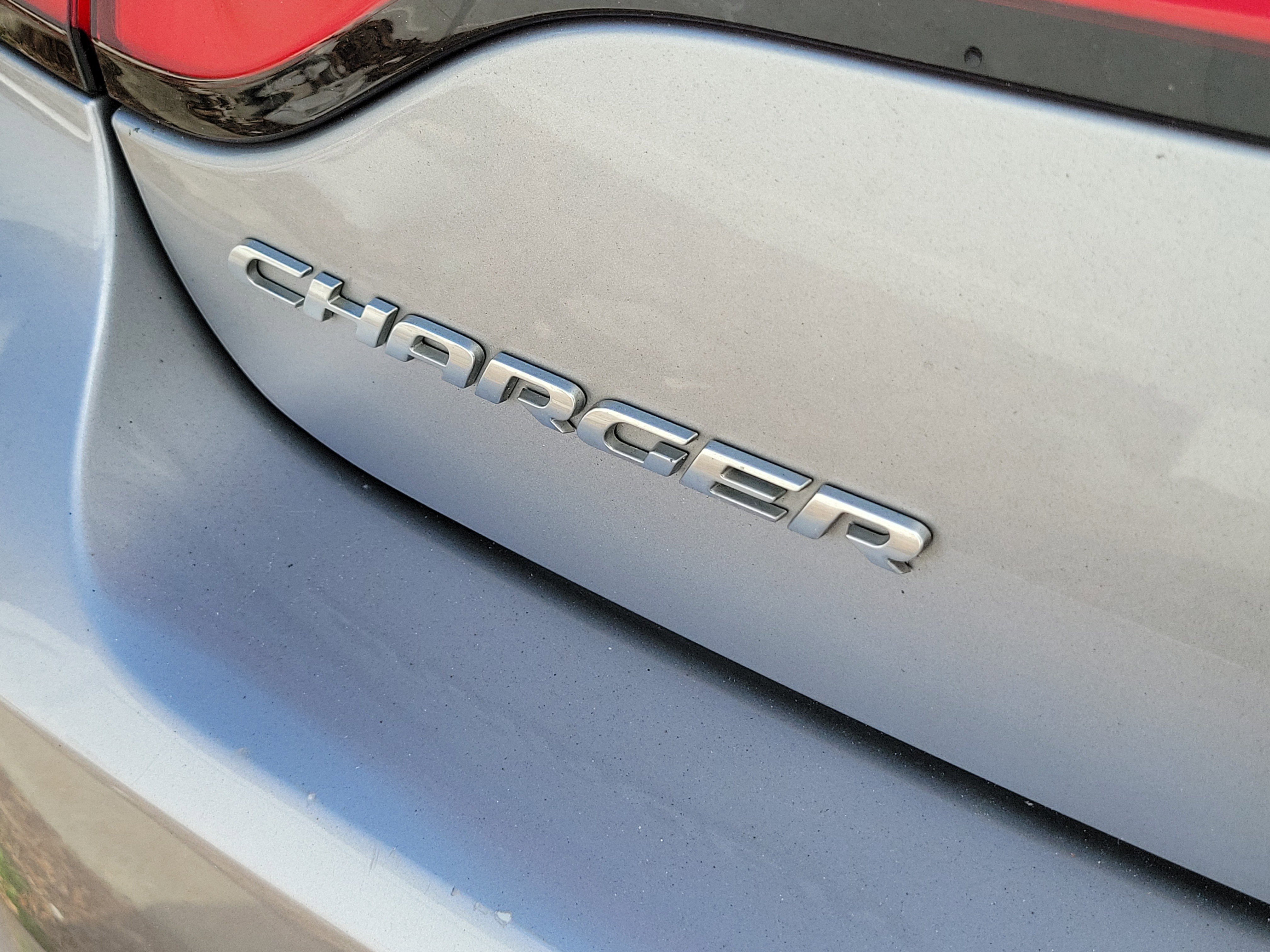 Used 2015 Dodge Charger SE w/ Sport Appearance Group image 10