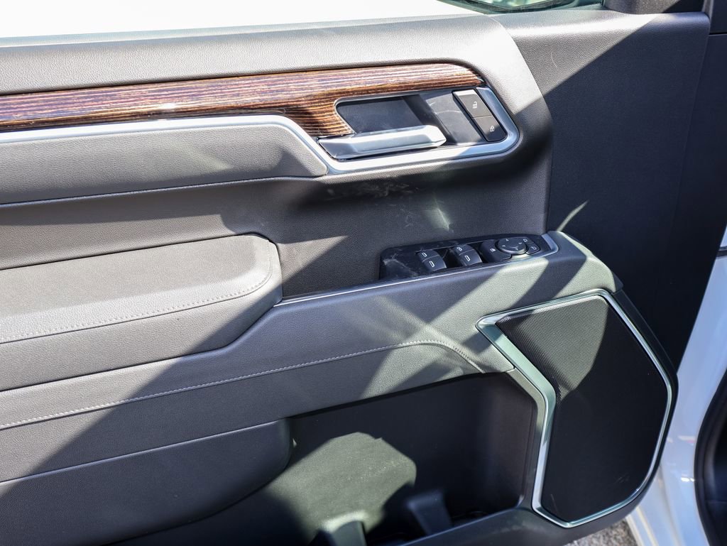 New 2026 GMC Sierra 1500 Elevation image 8