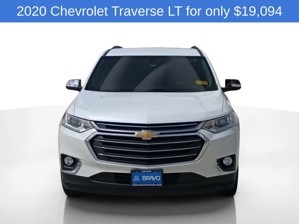 Used 2020 Chevrolet Traverse LT FWD image 2