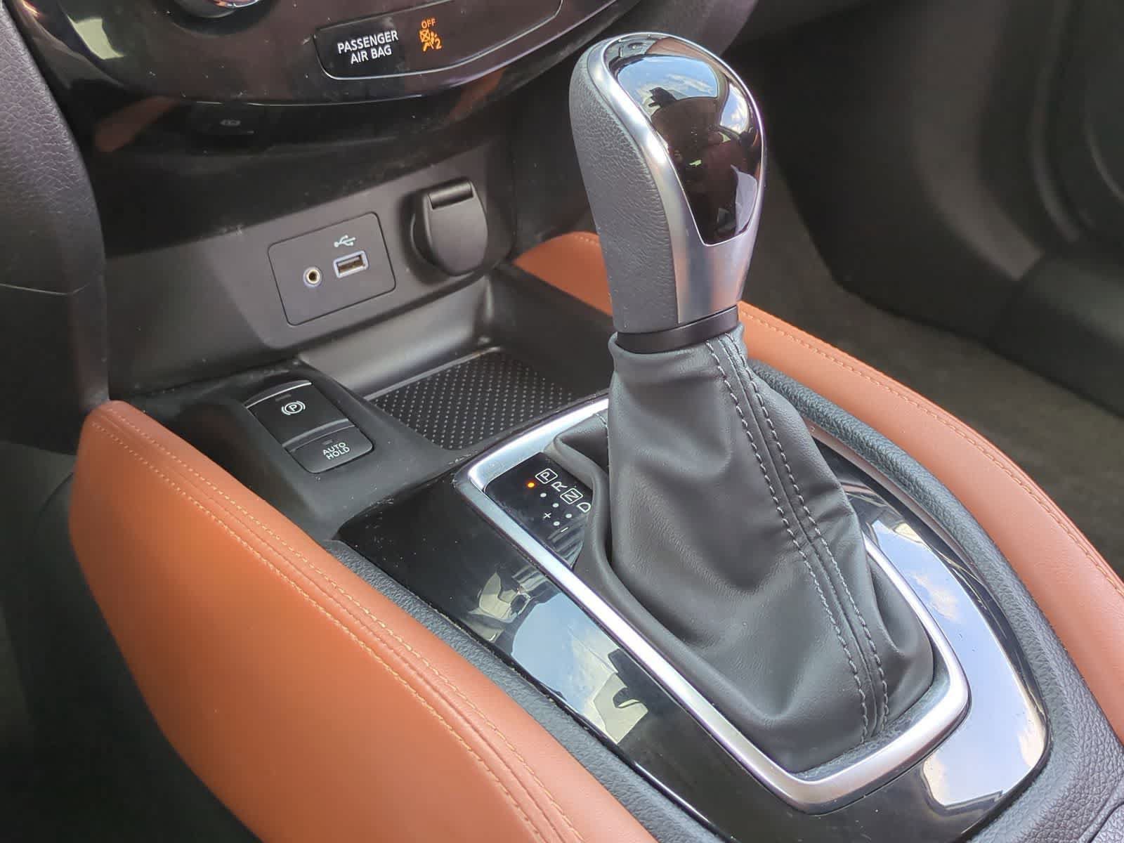 Used 2019 Nissan Rogue S AWD/4WD image 34