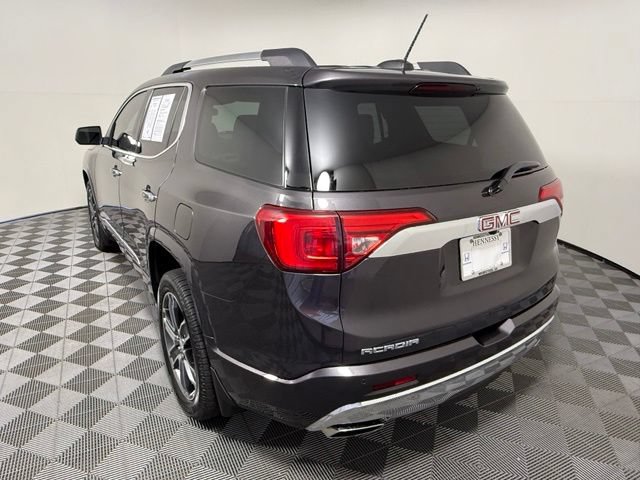 Used 2019 GMC Acadia Denali w/ Technology Package FWD image 4