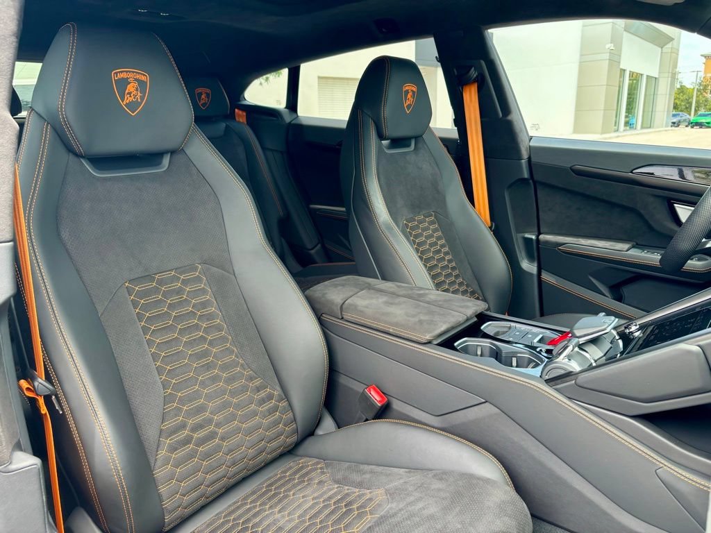 Used 2024 Lamborghini Urus S AWD/4WD image 26