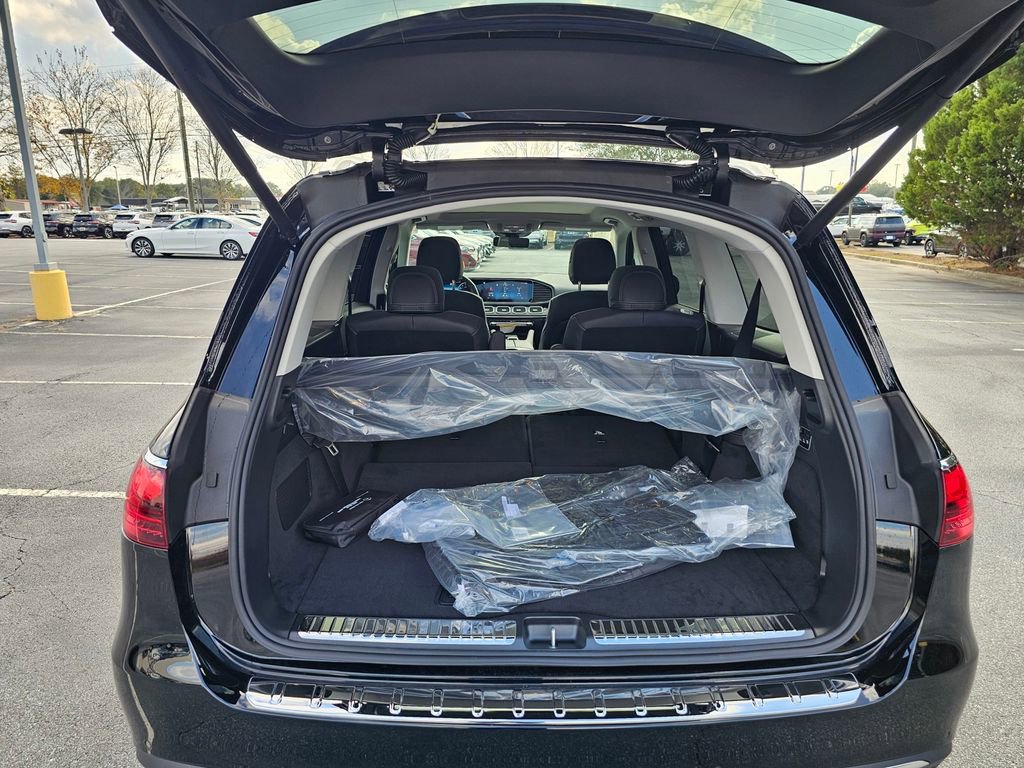 Used 2026 Mercedes-Benz GLS 450 4MATIC image 25